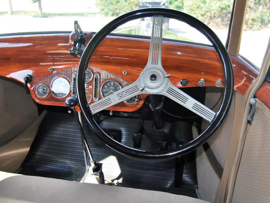 Торпедо Panhard Panoramique X73 Berline 1936 года  (фото 5 из 7)